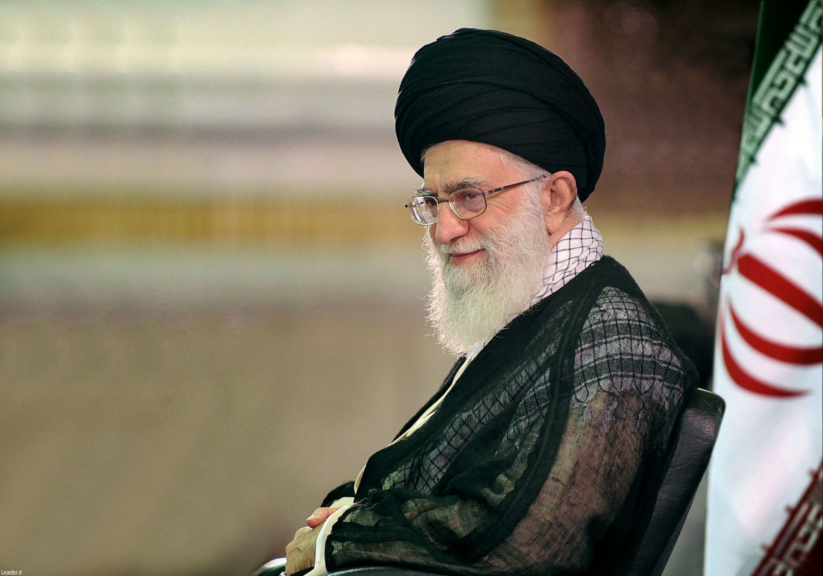 موافقت رهبر انقلاب با عفو تعدادی از محکومان