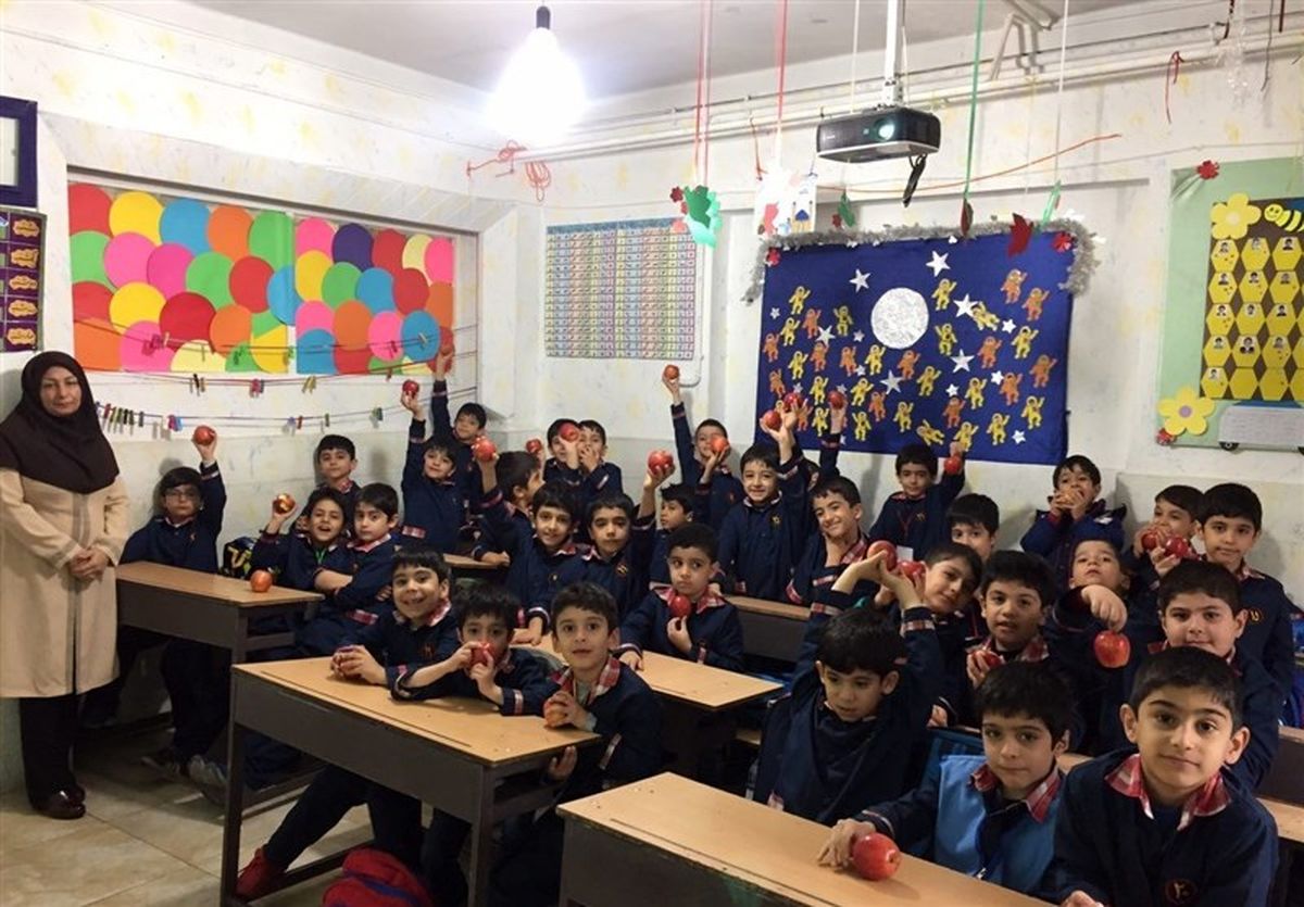  جمعیت کلاس دانش‌آموزان دبستانی حداکثر باید ۲۶ نفر باشد 