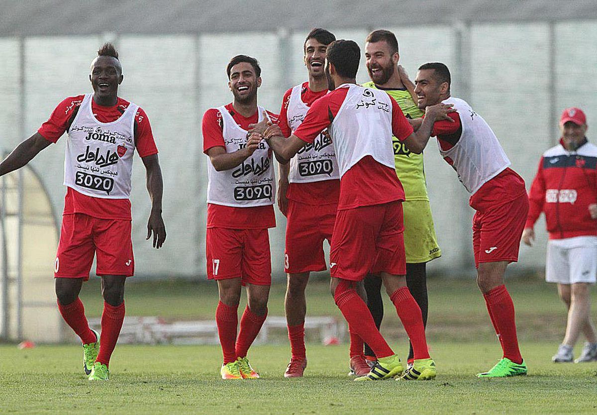 الزام حضور تمامی بازیکنان در تمرینات پرسپولیس