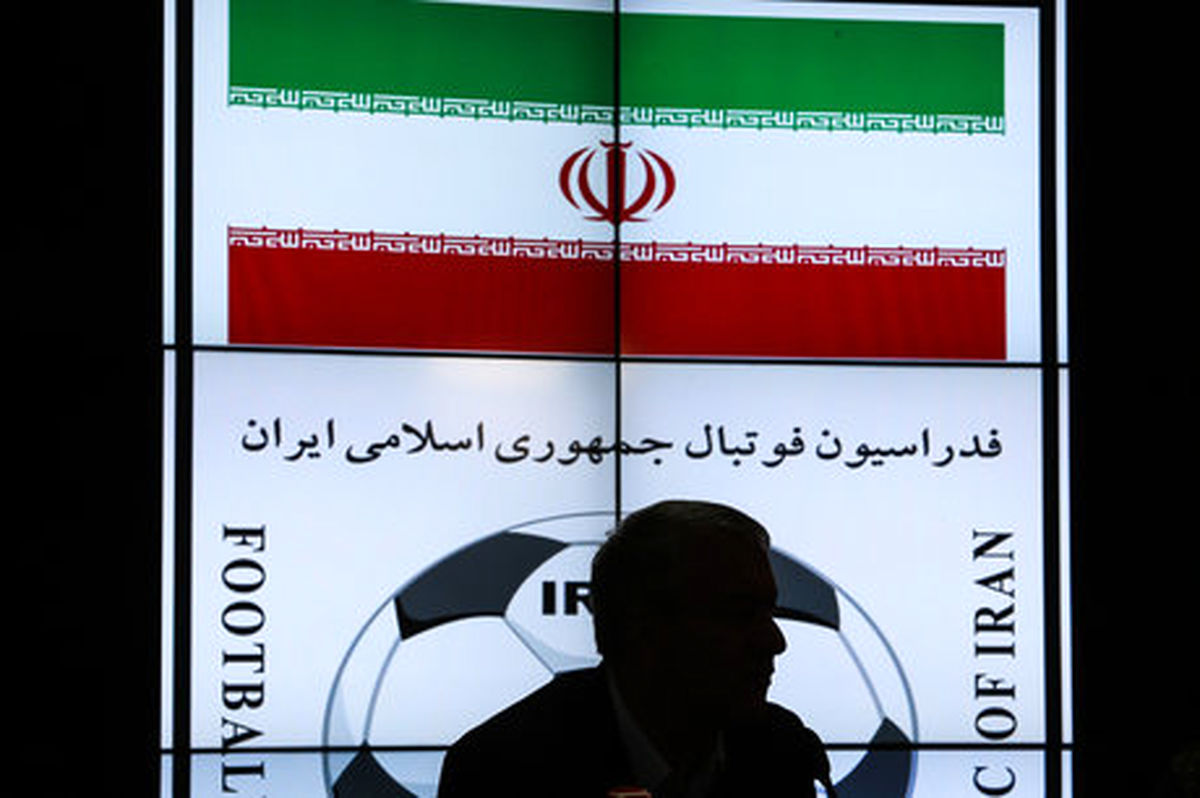 وکیل علی کریمی انحلال فدراسیون فوتبال را خواستار شد + سند