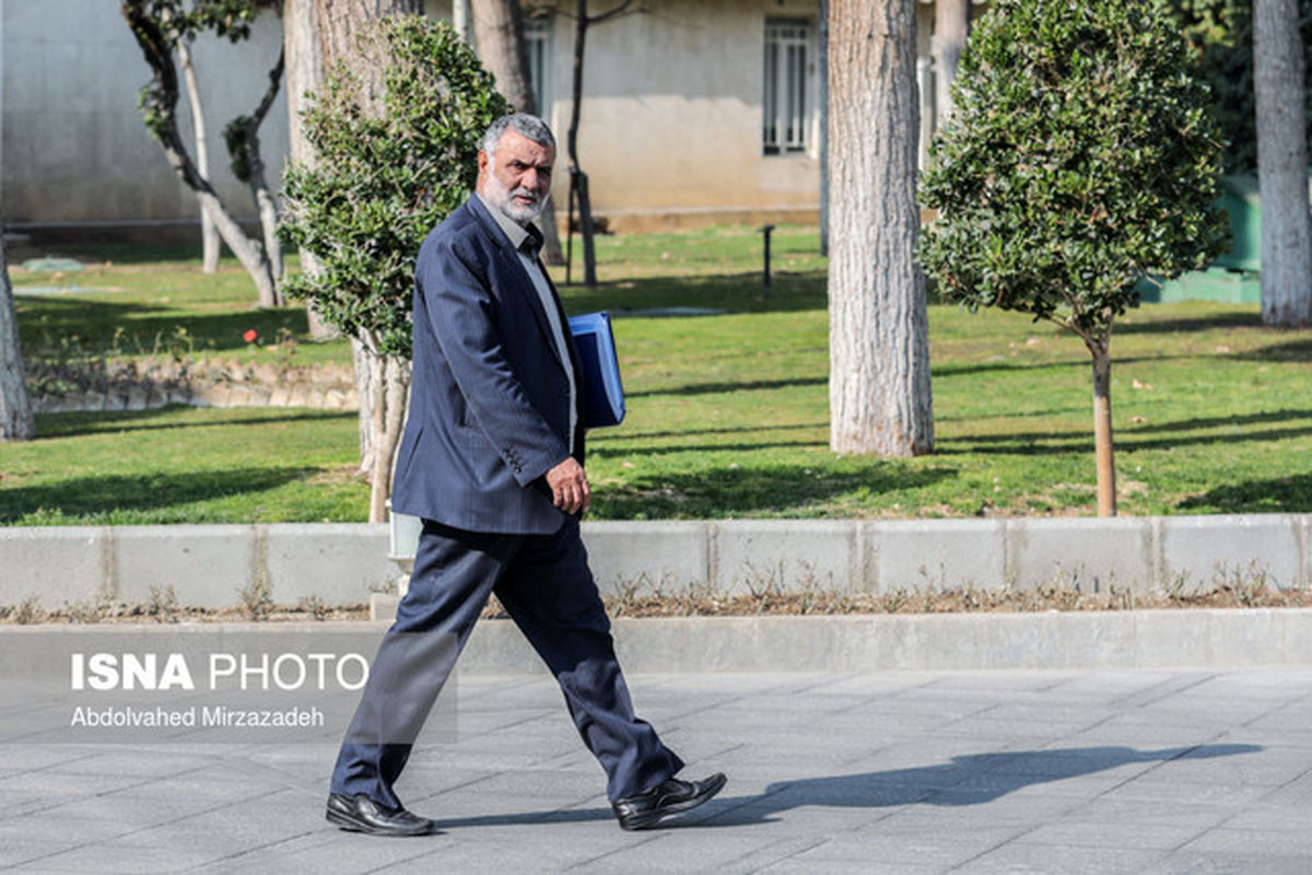 محمود حجتی هم از جمع گزینه‌های شهرداری تهران کنارکشید