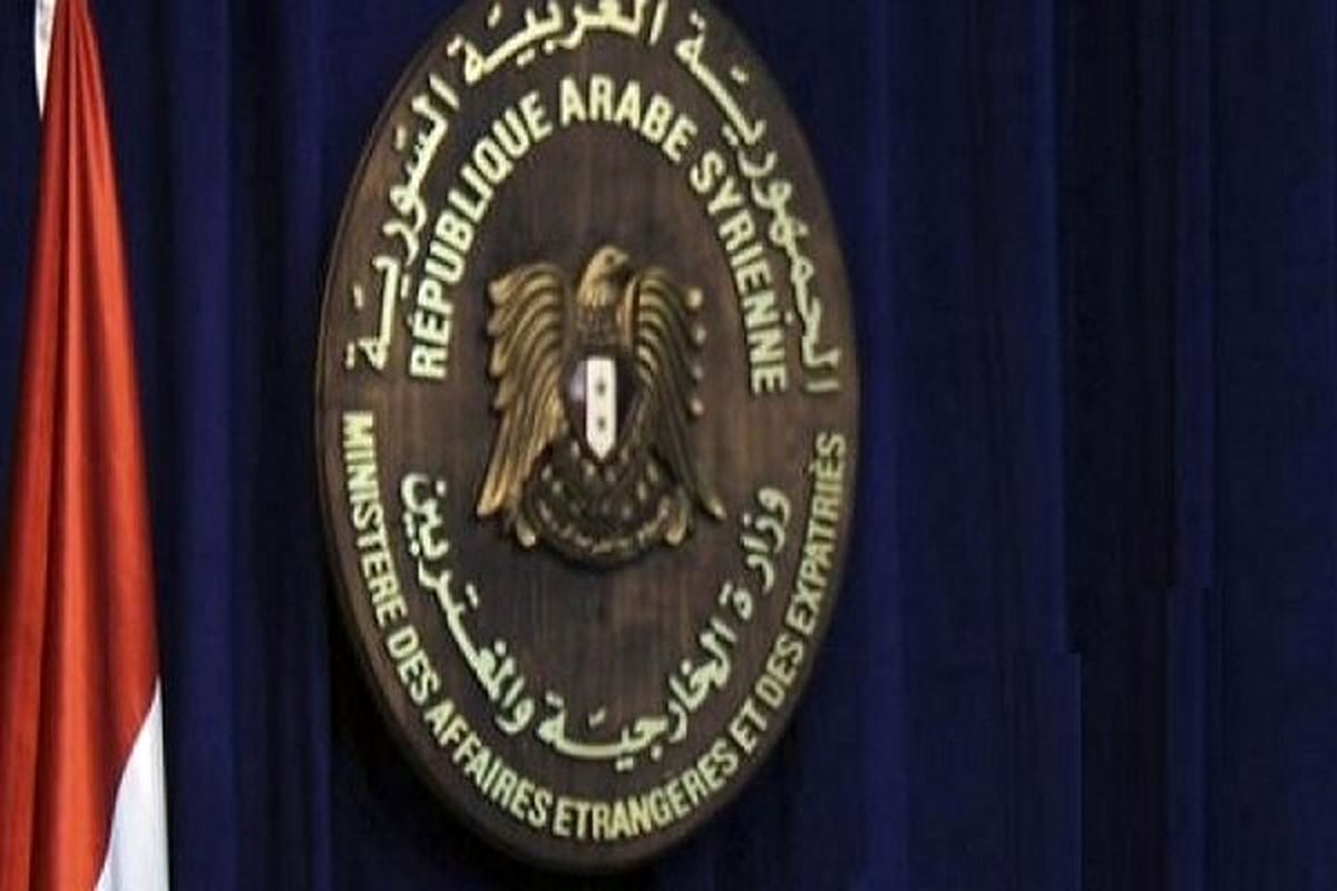 قطع آب دمشق توسط تروریست ها جنایت جنگی است 