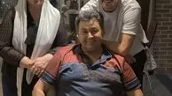 سردار آزمون‌در کنار پدر و‌مادرش + عکس