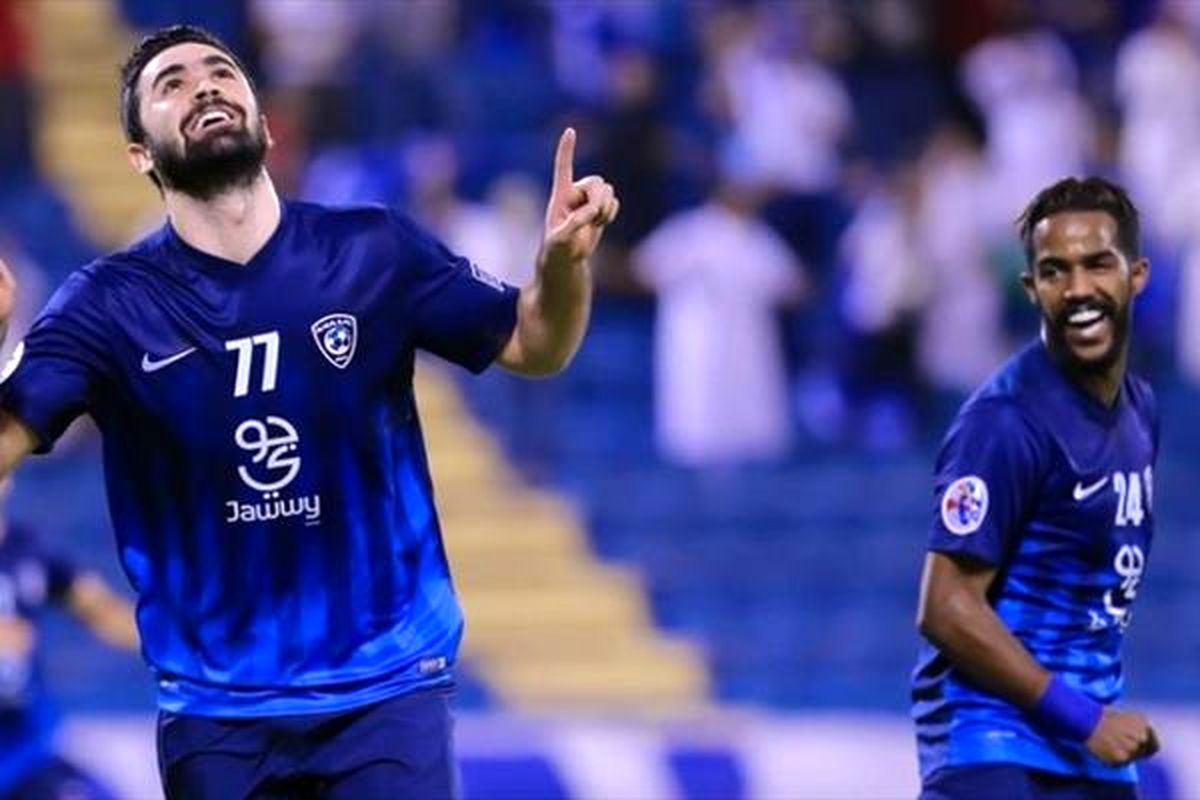 قاتل پرسپولیس به بازی با استقلال می‌رسد