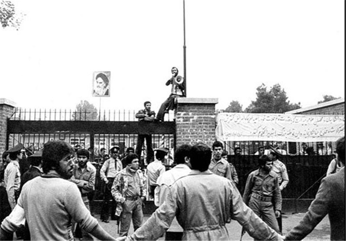 چه ضرورتی برای بازخوانی اسناد لانه جاسوسی وجود دارد؟/ بررسی چرایی تأمل در اسناد به‌دست آمده از جاسوسخانه تخت جمشید