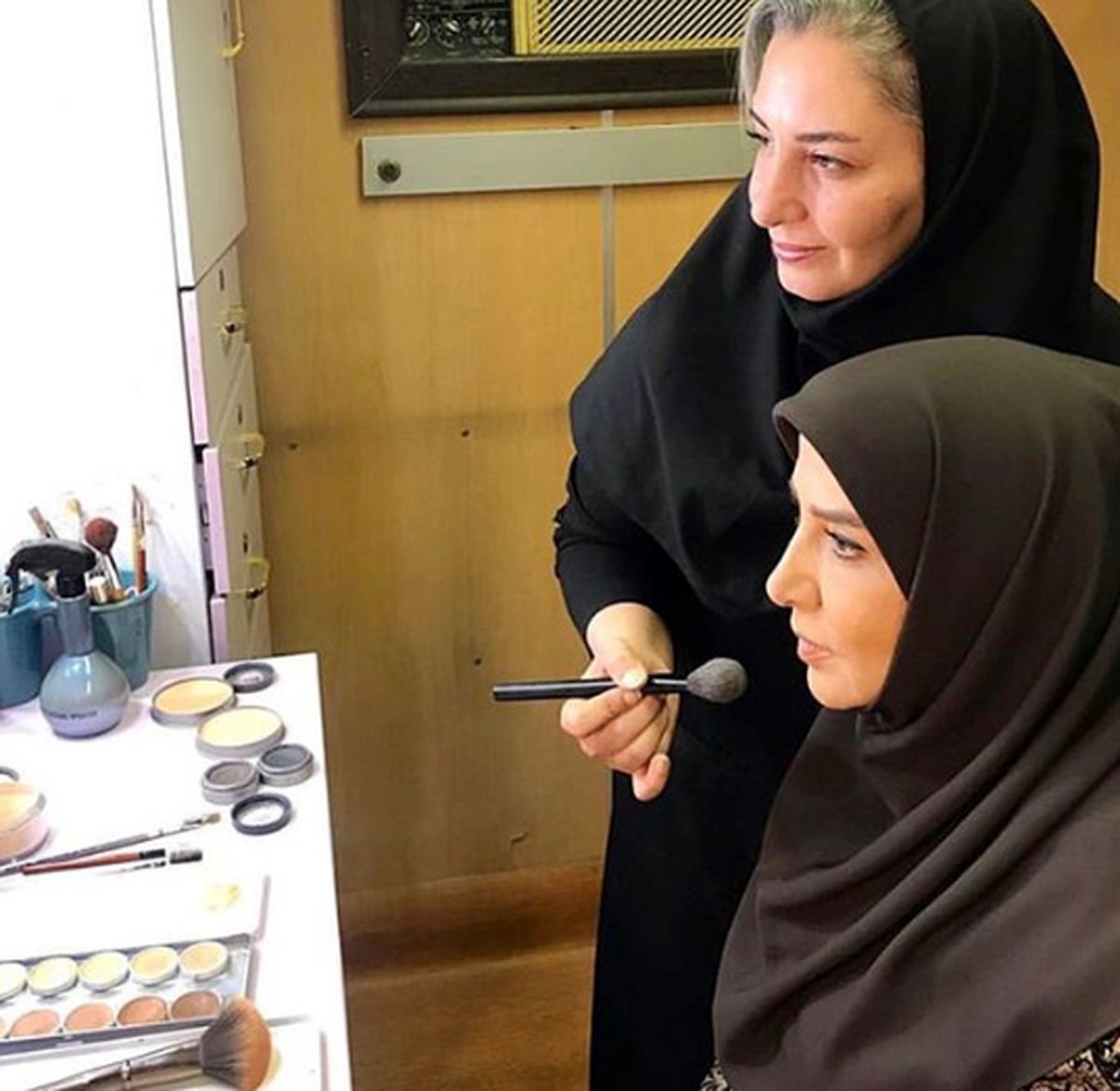 ژیلا امیرشاهی در اتاق گریم+عکس