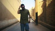 قدم زدن پسر خلاف مهران مدیری در کوچه پس کوچه های تهران + عکس