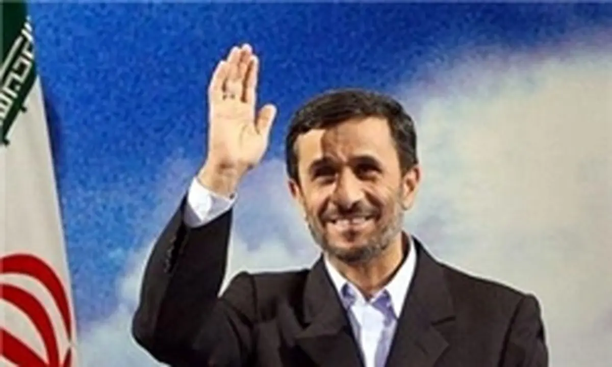 احمدی‌نژاد در جمع ایرانیان مقیم مسکو
