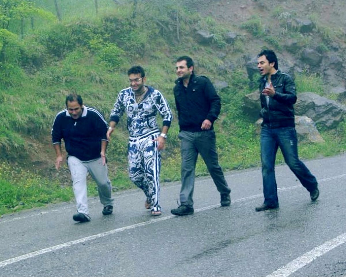 رضا داودنژاد و دوستانش در جاده های شمال + عکس