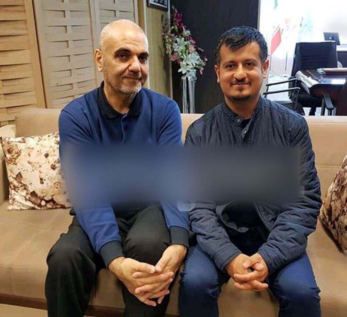 جواد خیابانی گزارشگر و مجری فوتبال با ظاهری عجیب!