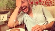 خنده های از ته دل آقای بازیگر جوان + عکس