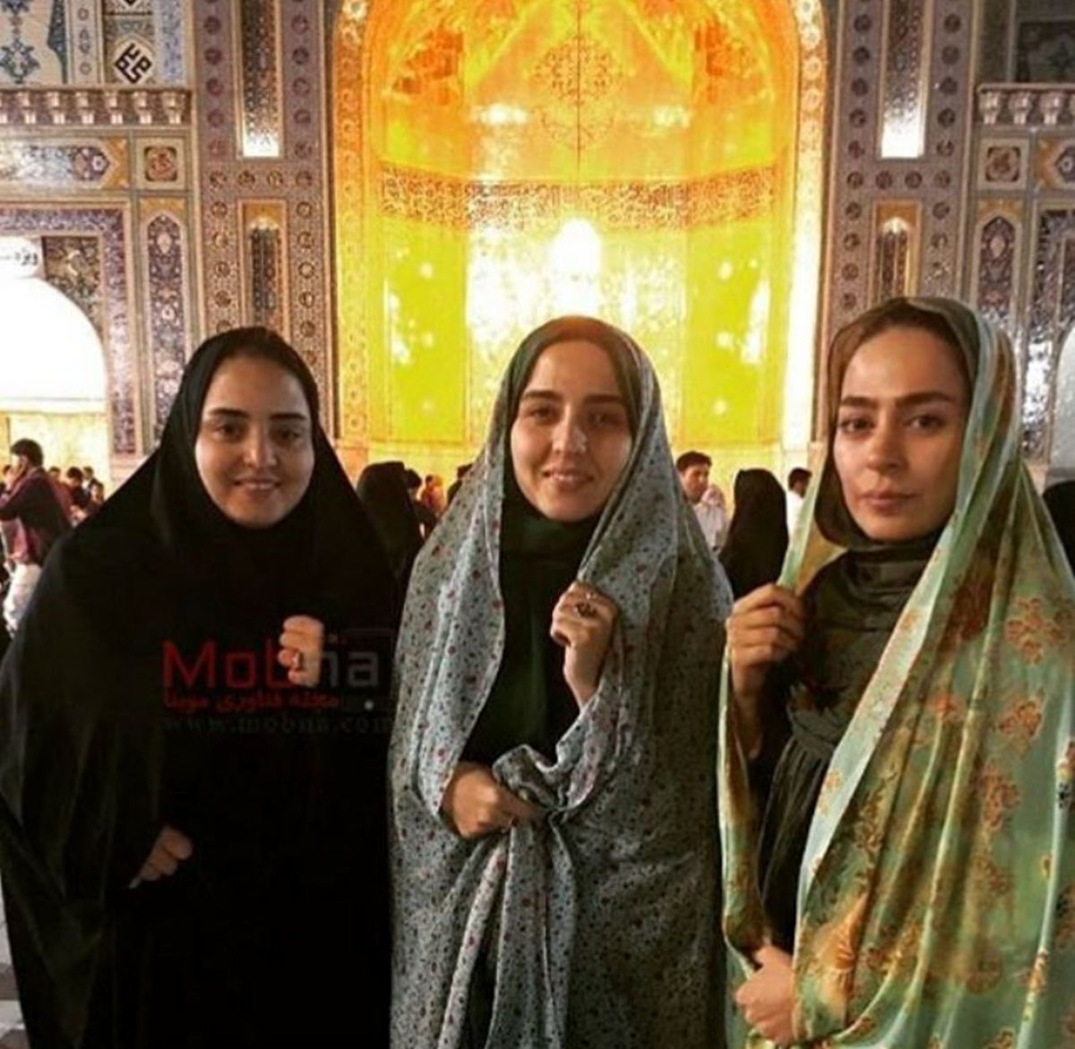مسافرت زیارتی سمانه پاکدل با ستایش و خواهرش+عکس