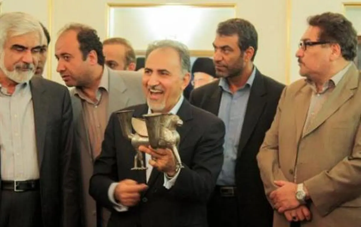 هديه آمريكا چگونه قلابي از آب درآمد؟/ غارت به بهانه غرامت؛ سالروز رسوايي خوشبين ها