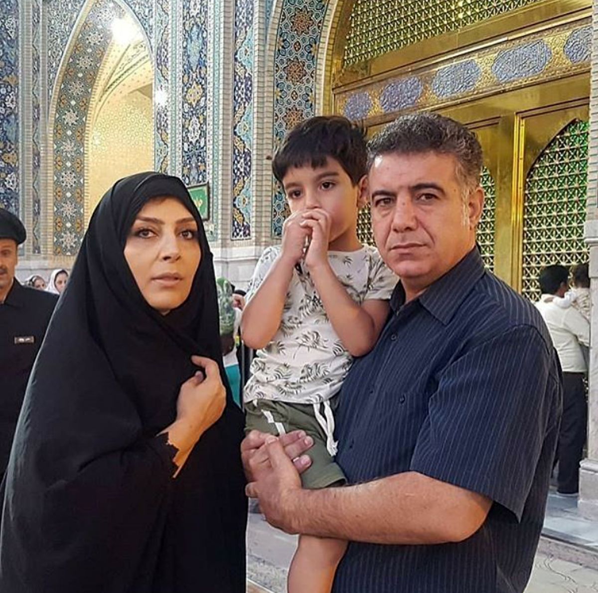 بازیگر پاورچین و همسر و نوه اش در مشهد+عکس