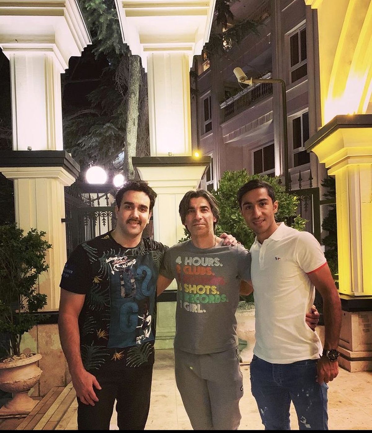 سفر پوریا پورسرخ با دوستان فوتبالیستش + عکس