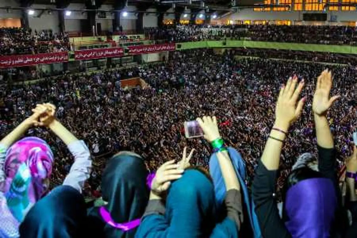 برگزاری جشن پیروزی هواداران حجت الاسلام روحانی در تبریز