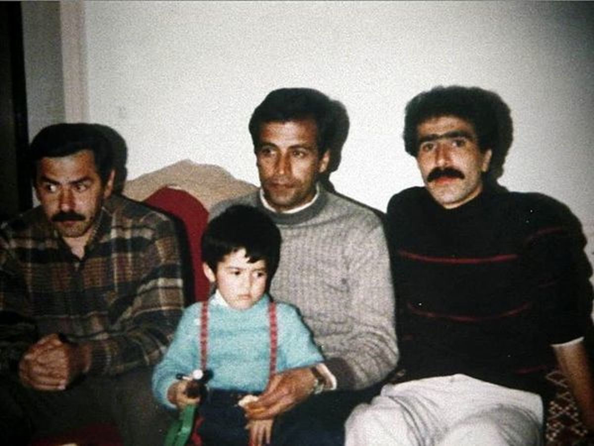 عکسی دیدنی از جوانی عبدالرضا اکبری و پسر بازیگرش