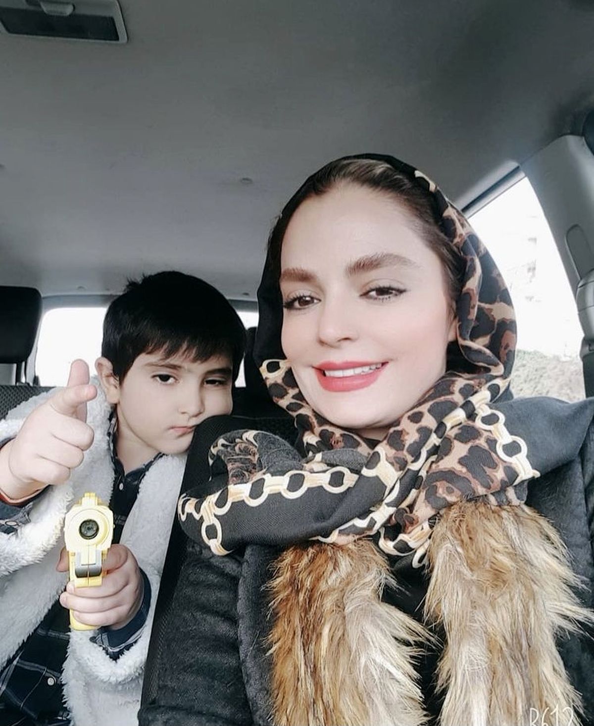 خانم بازیگر و پسرش + عکس