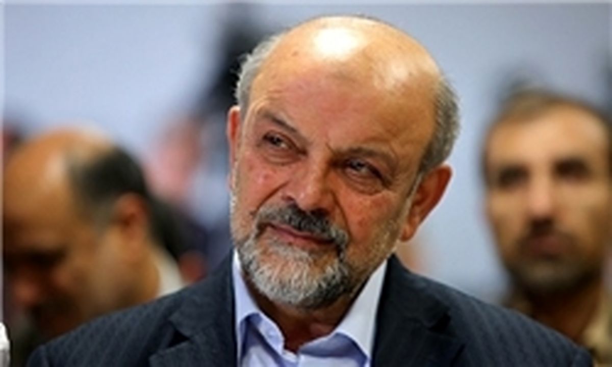 درآمدیک جراح دربخش خصوصی ۲۰۰برابرپزشک عمومی