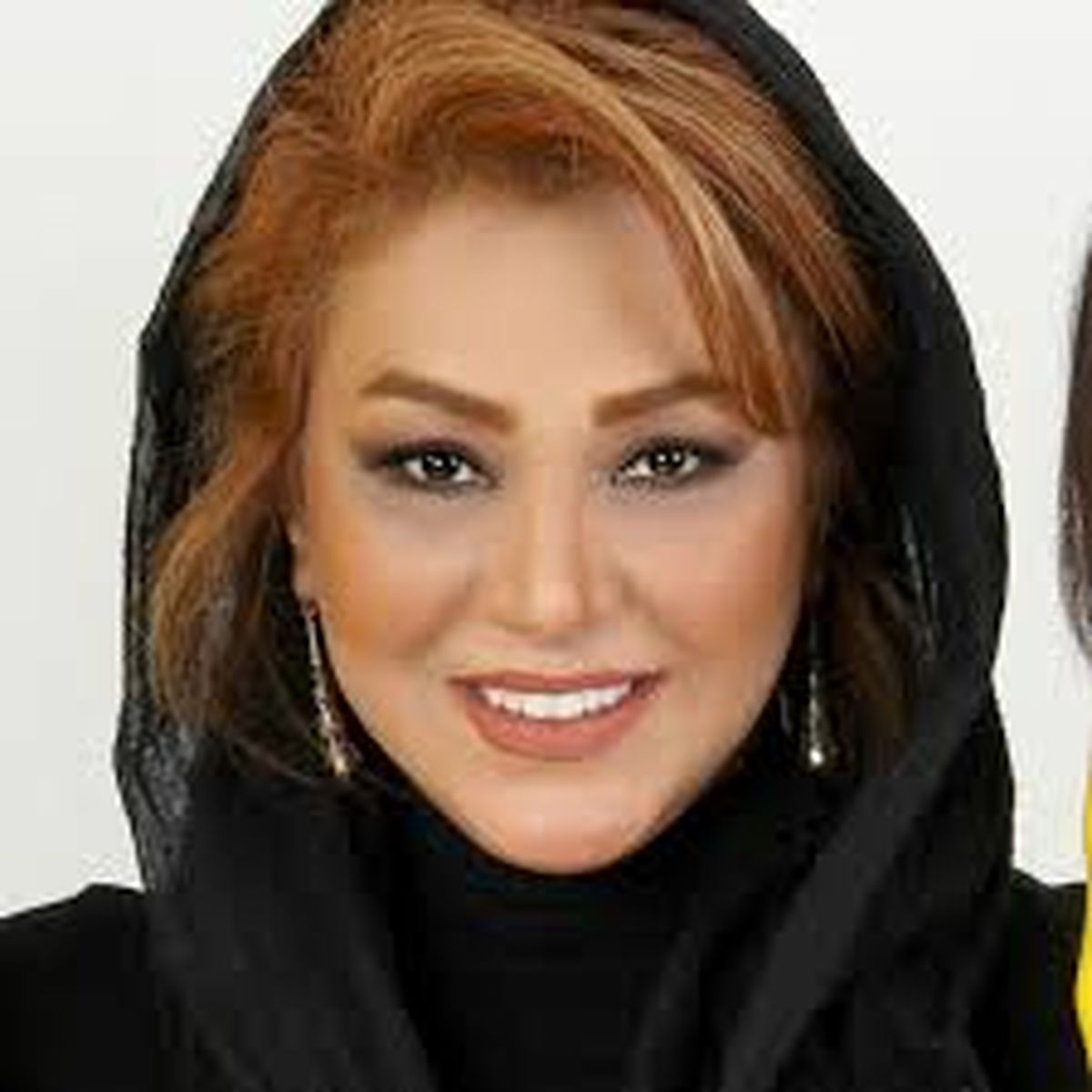 نسرین مقانلو در اتاق گریم پروژه دل/عکس