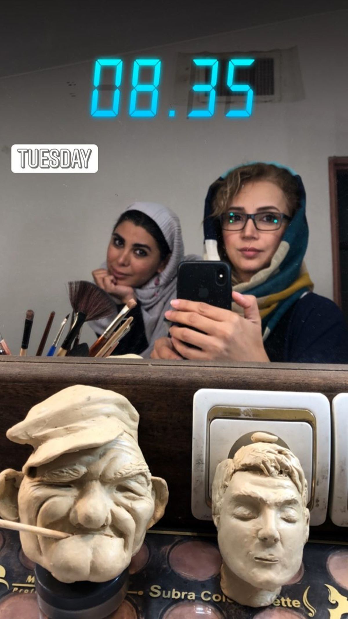 شبنم قلی خانی در اتاق گریم کار جدیدش + عکس