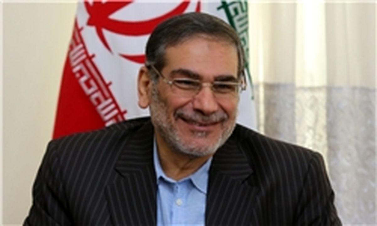 شمخانی: ۲۲ بهمن نماد آشتی ملی است