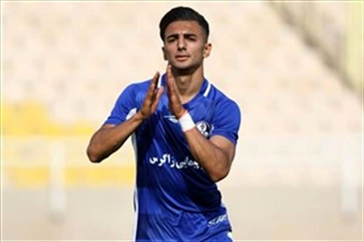 باشگاه پرسپولیس به دنبال جذب مهاجم استقلال