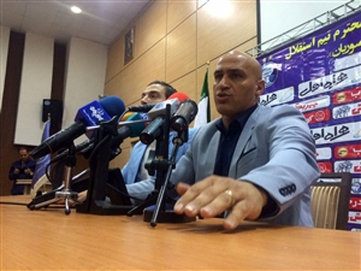 منصوریان: هرگز علیه برانکو حرف نمی‌زنم