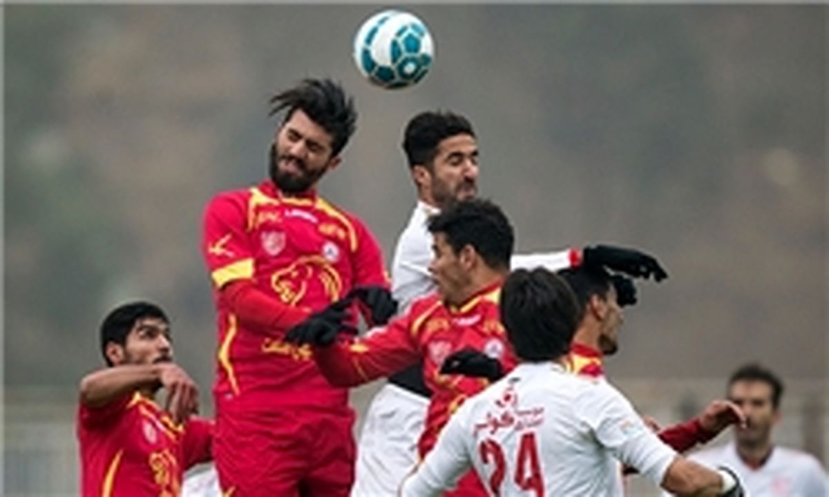 شاگردان قلعه‌نویی موقتاً صدرنشین شدند
