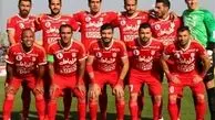 تراکتور مشکی می‌‌پوشد