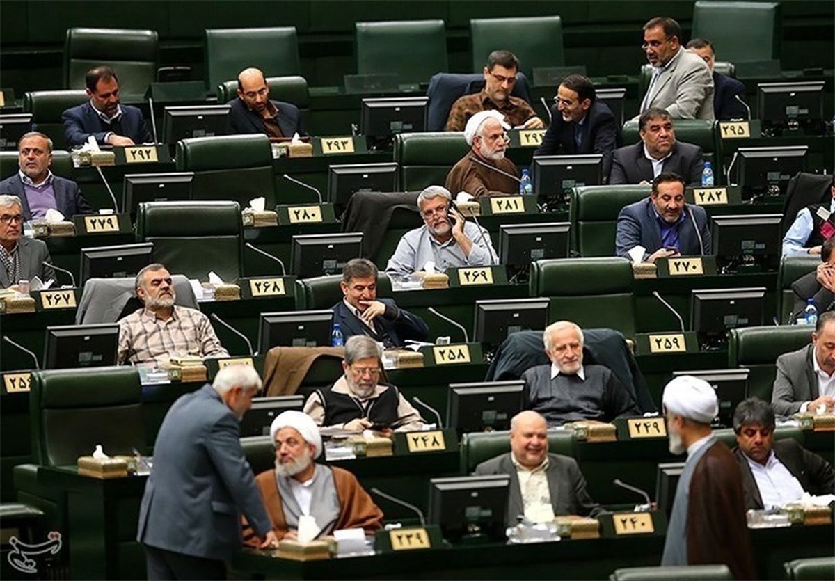 امکان خدمت 35 ساله ایثارگران با مدرک کارشناسی فراهم می‌شود