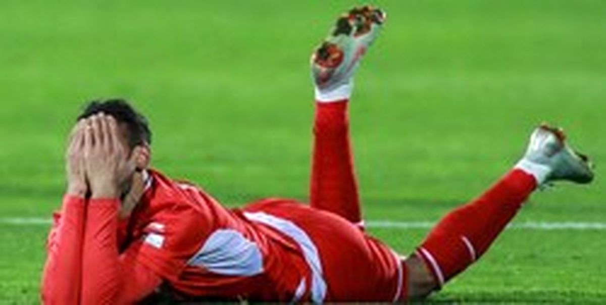 بررسی عملکرد داور دیدار پرسپولیس و پدیده؛ شجاع باید اخراج میشد