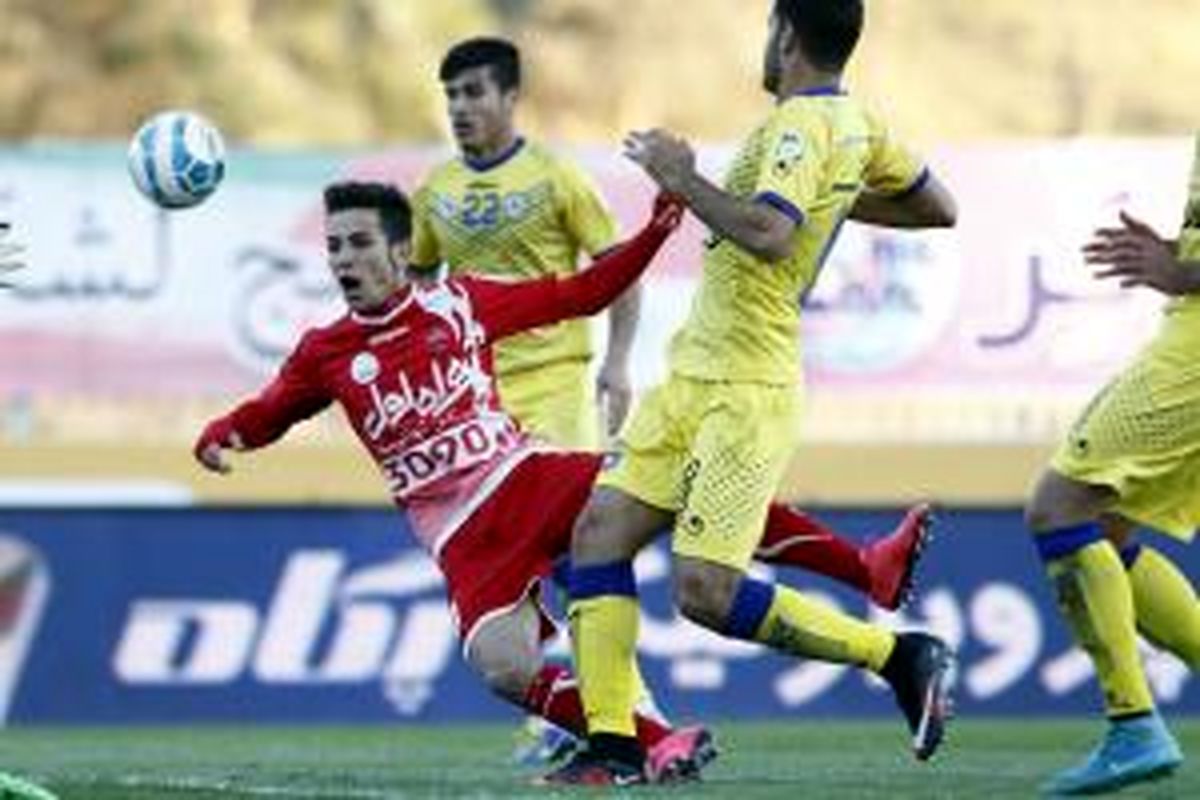 پرسپولیس 0 - نفت 2؛ بهت 90هزارنفری
