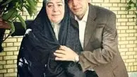 عکس مجری جنجالی تلویزیون و مادرش