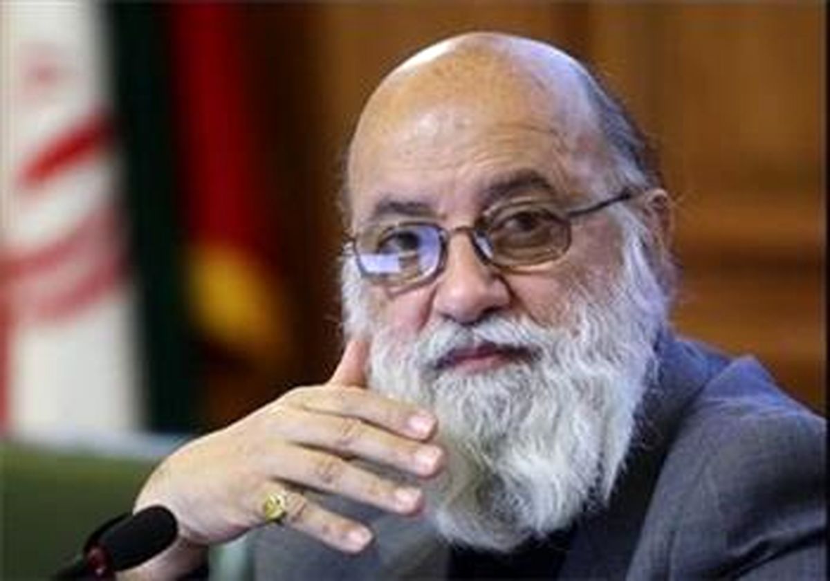   تخلف اپراتورهای موبایل در نصب دکلها/ ممانعت از نصب آنتن در نزدیکی مدارس و بیمارستانها