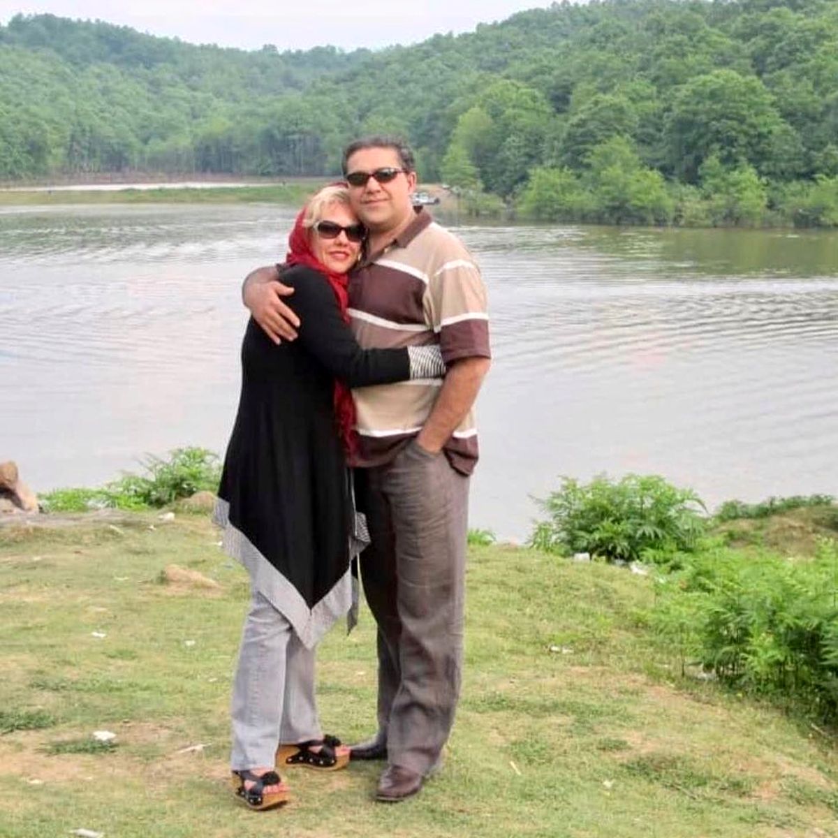 عکس مهربان افسانه چهره آزاد و برادرش