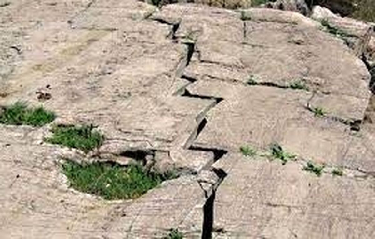  ۹۰ درصد جمعیت ایران روی گسل زندگی می‌کنند