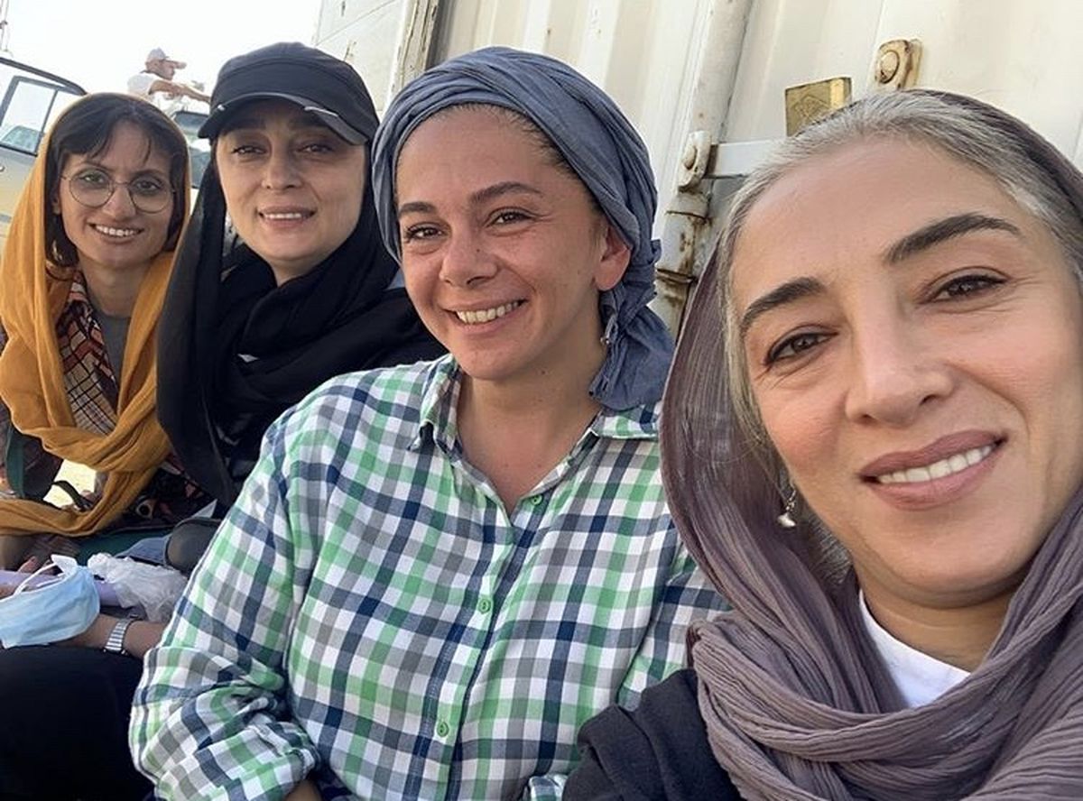 پانته آ پناهی ها با دوستانش + عکس