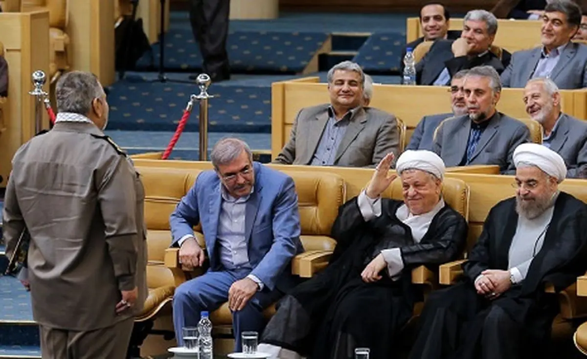 آیا فیروزآبادی با انحلال نیروهای نظامی کشور موافق است؟