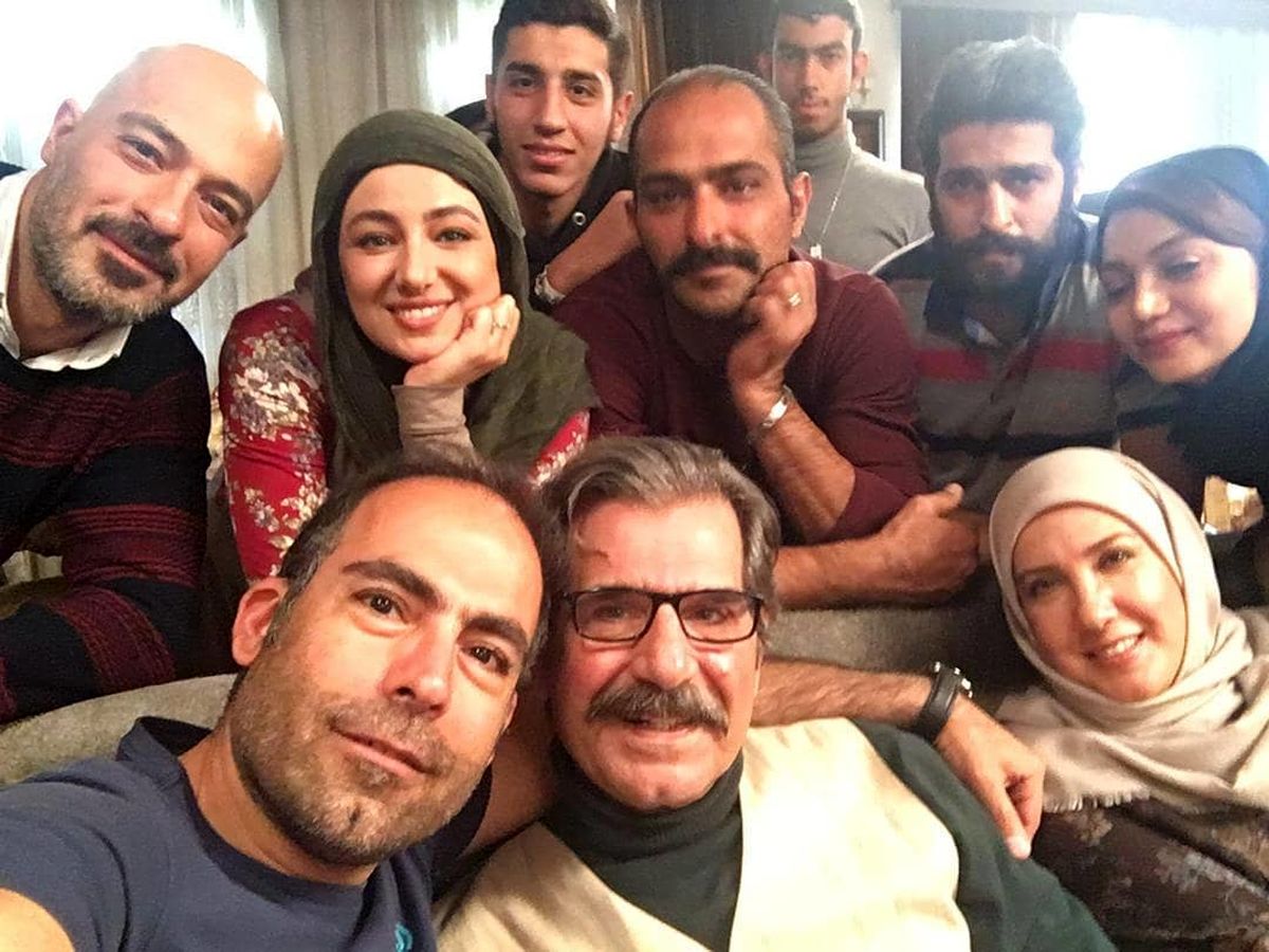 ویدا جوان در پشت صحنه سریال «زیر همکف»/عکس