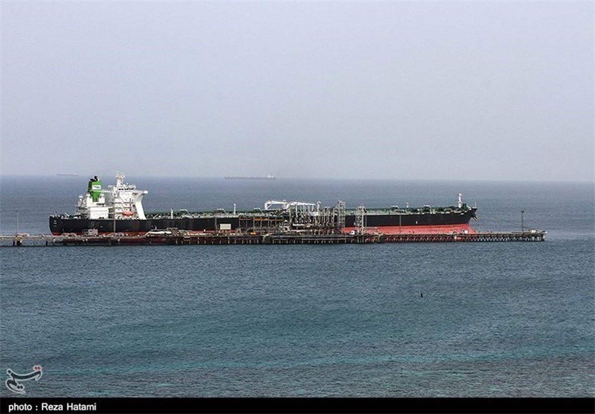 کاهش صادرات بیش از 100 هزار بشکه ای نفت ایران