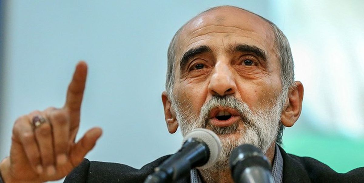 دشمن باهوش نیست شما بی‌هوشید!
