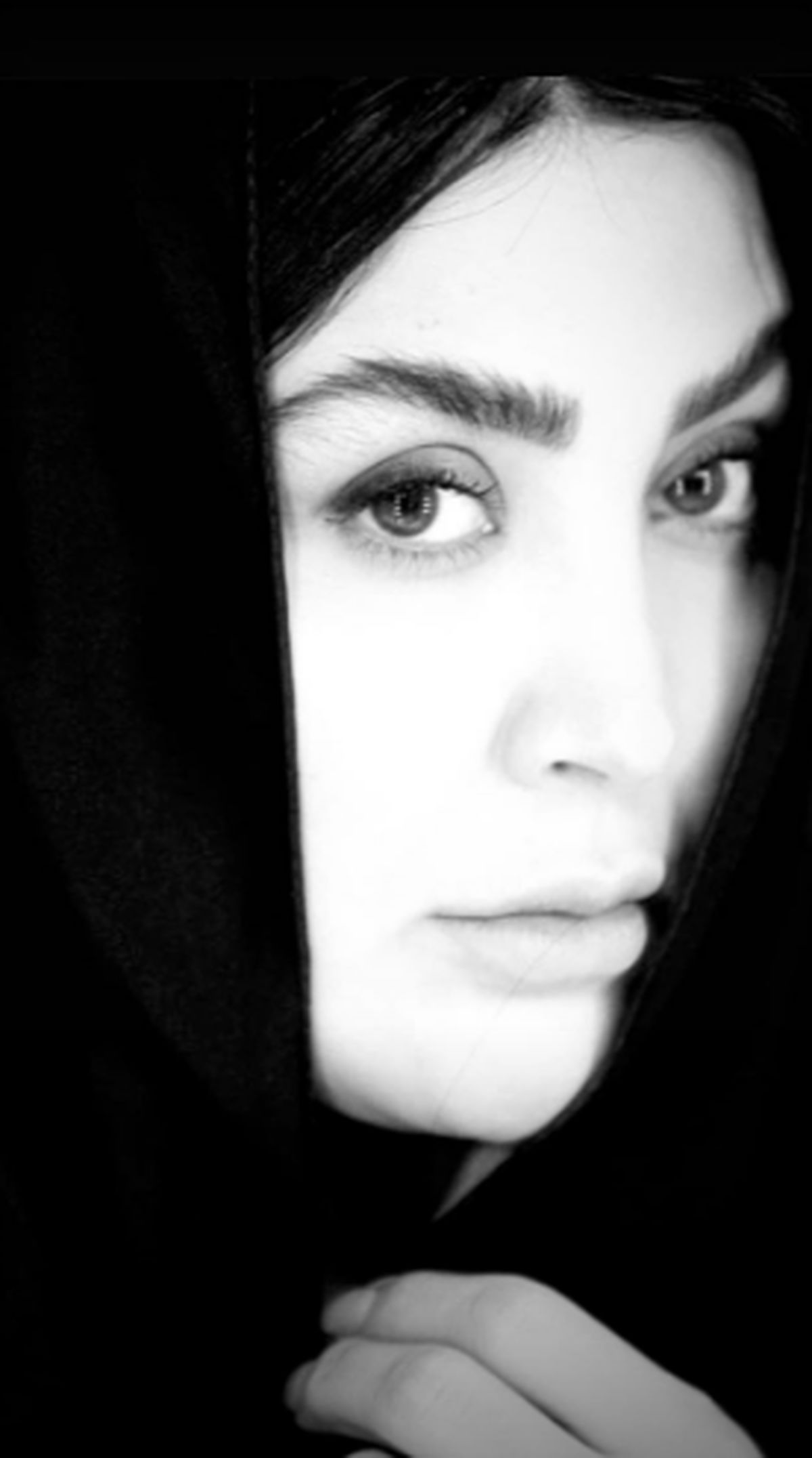 عکس هنری غم زده مریم معصومی