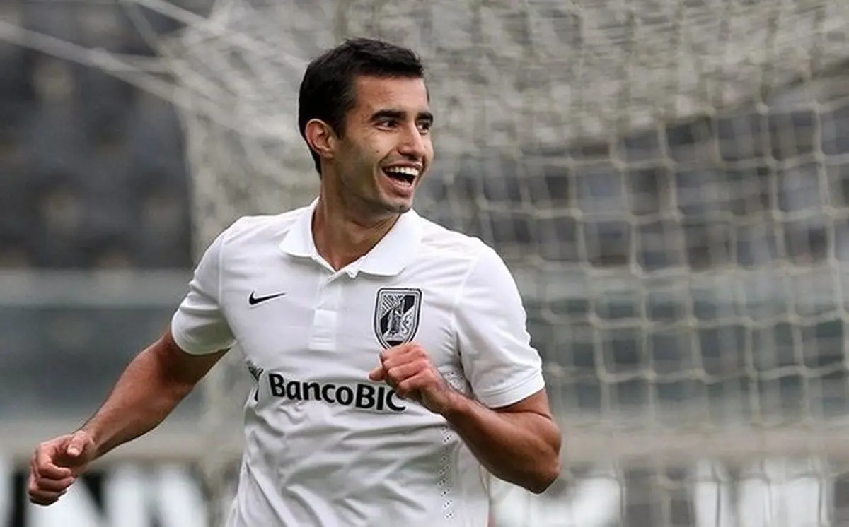 از هافبک جدید سپاهان رو نمایی شد