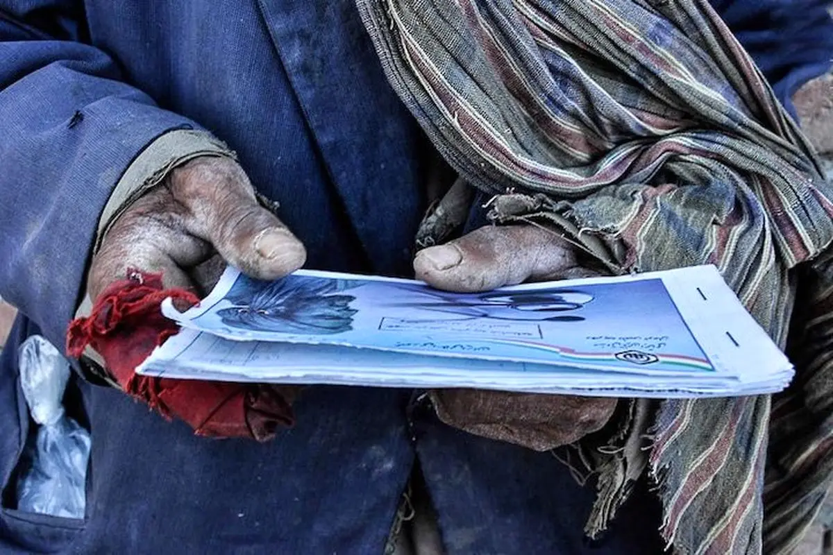 چه کسی مقصر وضعیت دارو است؟/ دفترچه‌های بی‌پشتوانه بیمه و کوه هزینه‌ها