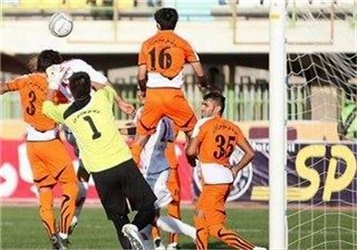 این‌بار نوبت کتک خوردن مربی بدنساز مس بود!