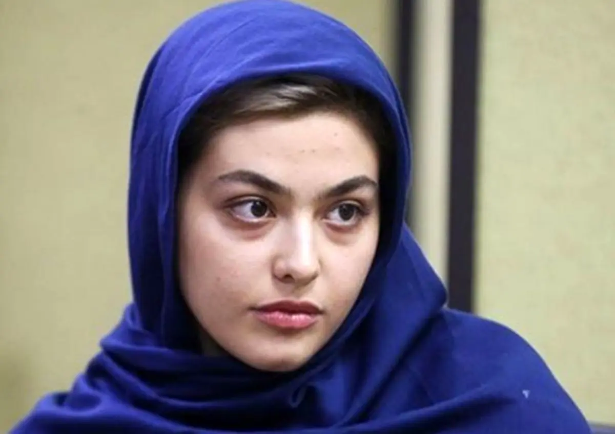 ریحانه پارسا چشم انتظار است