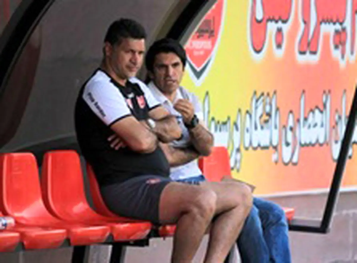 دایی: گل نزنی ، می خوری اما ما بد خوردیم/ هوادار آزاد است هر کسی را تشویق کند