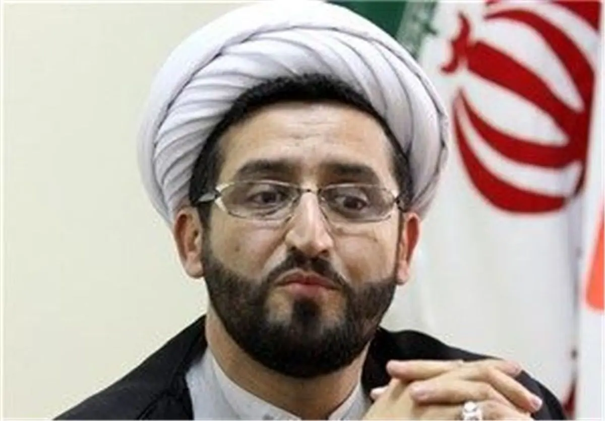  فومنی:باید عملکرد روحانی در بین اصلاح‌طلبان مورد نقد و بررسی قرار گیرد