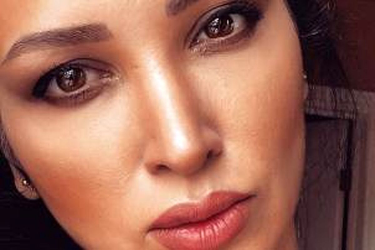 عکس جدید روناک یونسی در اتومبیلش در کانادا